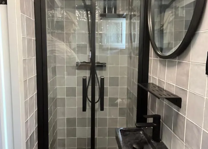 Central Guest Guest house