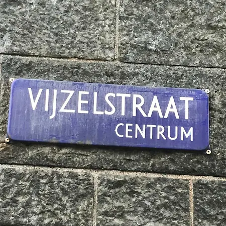 Central Guest *